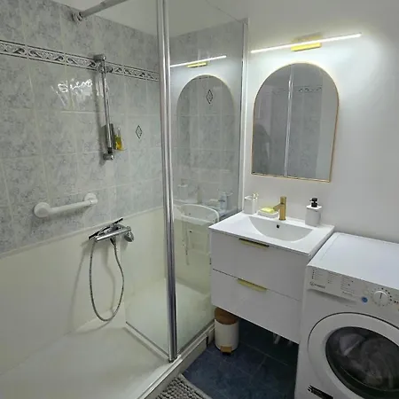 Le Majolique And Cozy Appartement